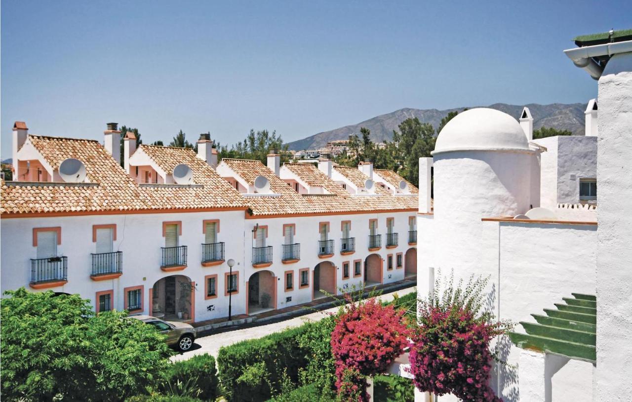 Nice Apartment In Mijas Costa With Kitchen Fuengirola Luaran gambar