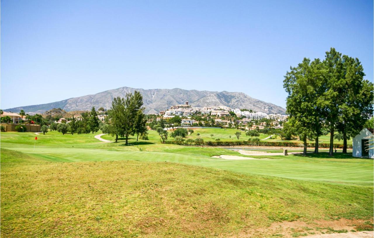 Nice Apartment In Mijas Costa With Kitchen Fuengirola Luaran gambar